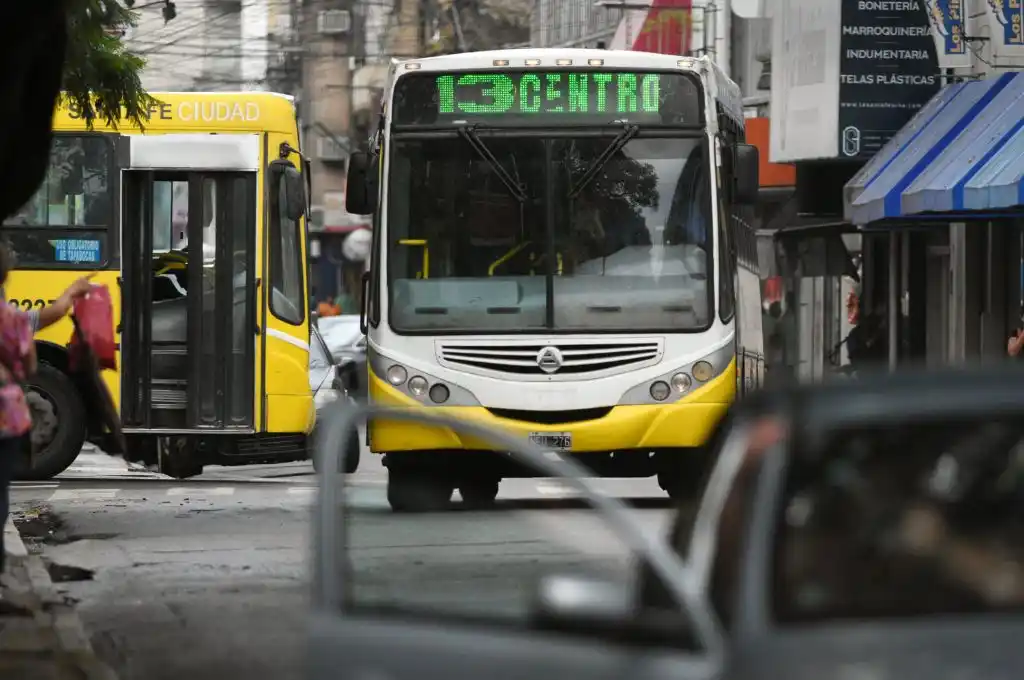Santa Fe: cortes de tránsito y desvíos de colectivos en el centro de la ciudad