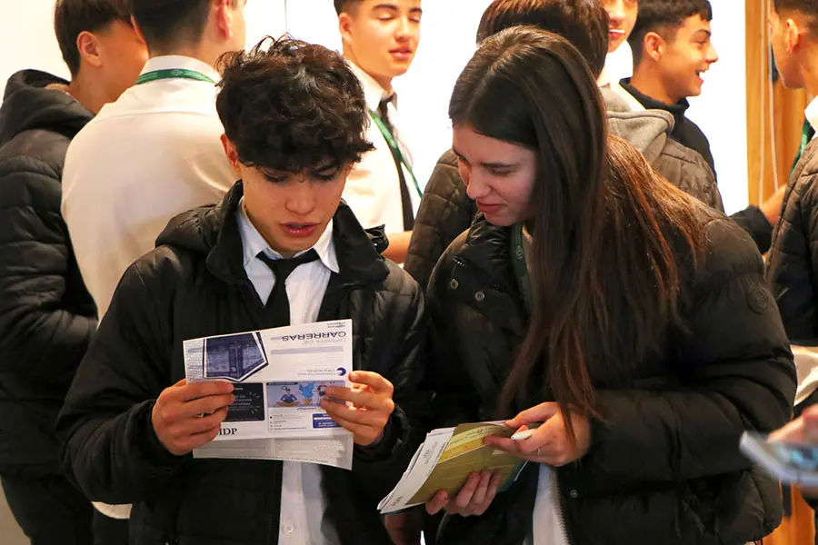 Se realizó la muestra de educativa en San Cayetano