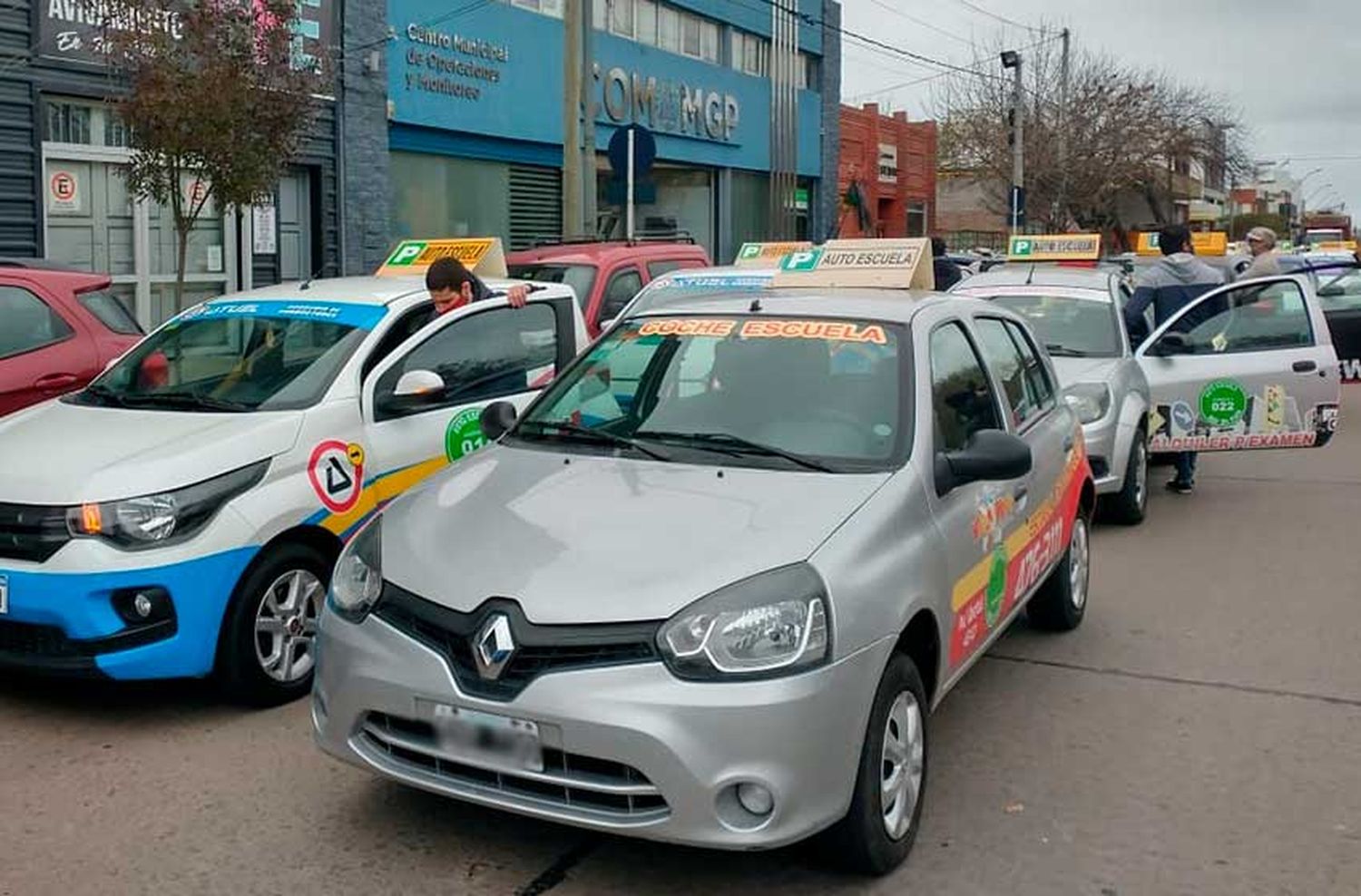 Academias de Conducir hicieron oir el reclamo ante una "situación alarmante"