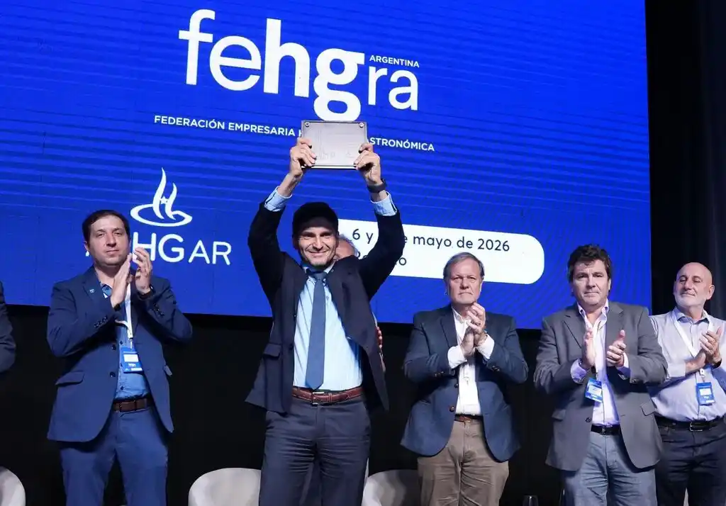 Pullaro recibió un reconocimiento de la hotelería nacional