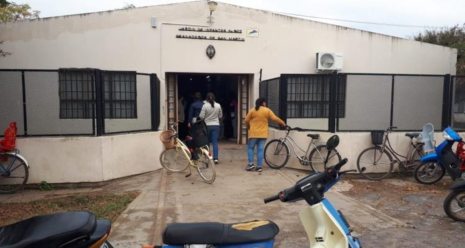 Suman denuncias contra la maestra del jardín 902 acusada de maltratar a los chicos