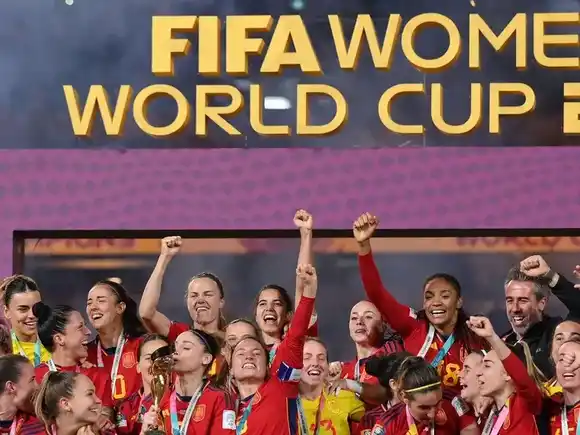 Infantino confirmó las sedes para los próximos Mundiales femeninos