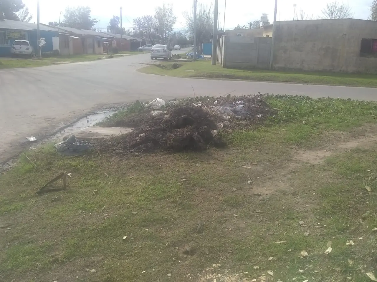 Reclamo en Bozzano y Hermano Indio: “Así dejan todo”