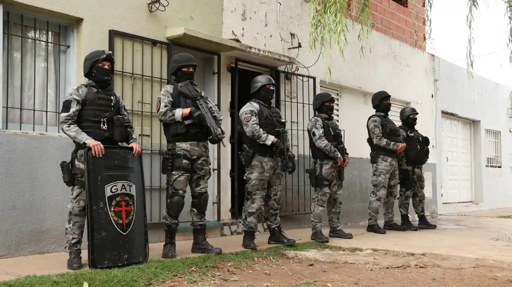 Cayó »Manco» : el líder de barrio Plata acusado de asociación ilícita y tentativa de homicidio