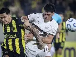 Gran partido desde las 19 en Vicente López entre el Calamar y el Carbonero uruguayo. Foto:FotoBaires