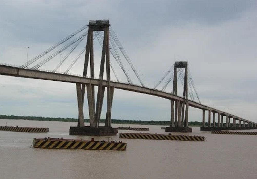 Cruzaron el río en canoa para visitar a sus novios: quedaron aisladas en cuarentena