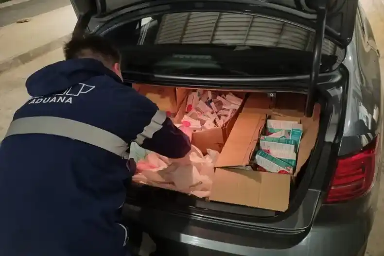 Un hombre quiso pasar de Gualeguaychú a Uruguay con varias cajas de viagra