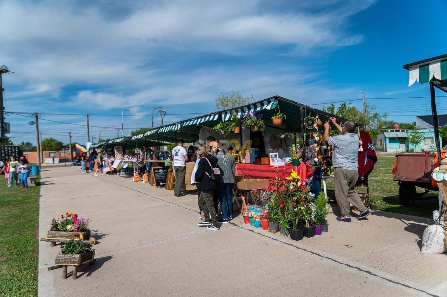 Rufino tuvo la primera jornada de la feria itinerante “Activando tu barrio”