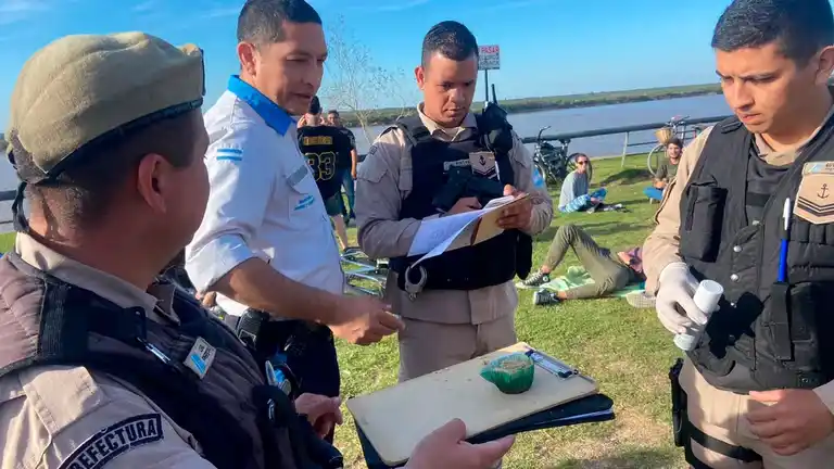 Vendían "tortitas mágicas" en el Parque de las Colectividades y fueron detenidos