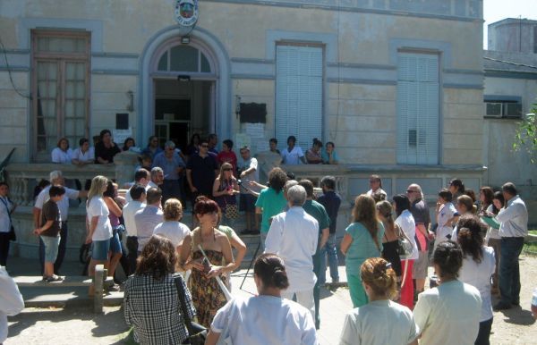 Azul: El Hospital Pintos sigue de paro durante Navidad