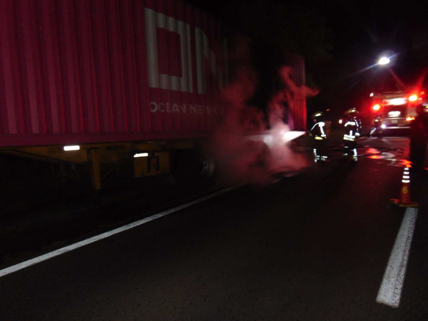 Venado Tuerto: incendio de un camión en Ruta 8