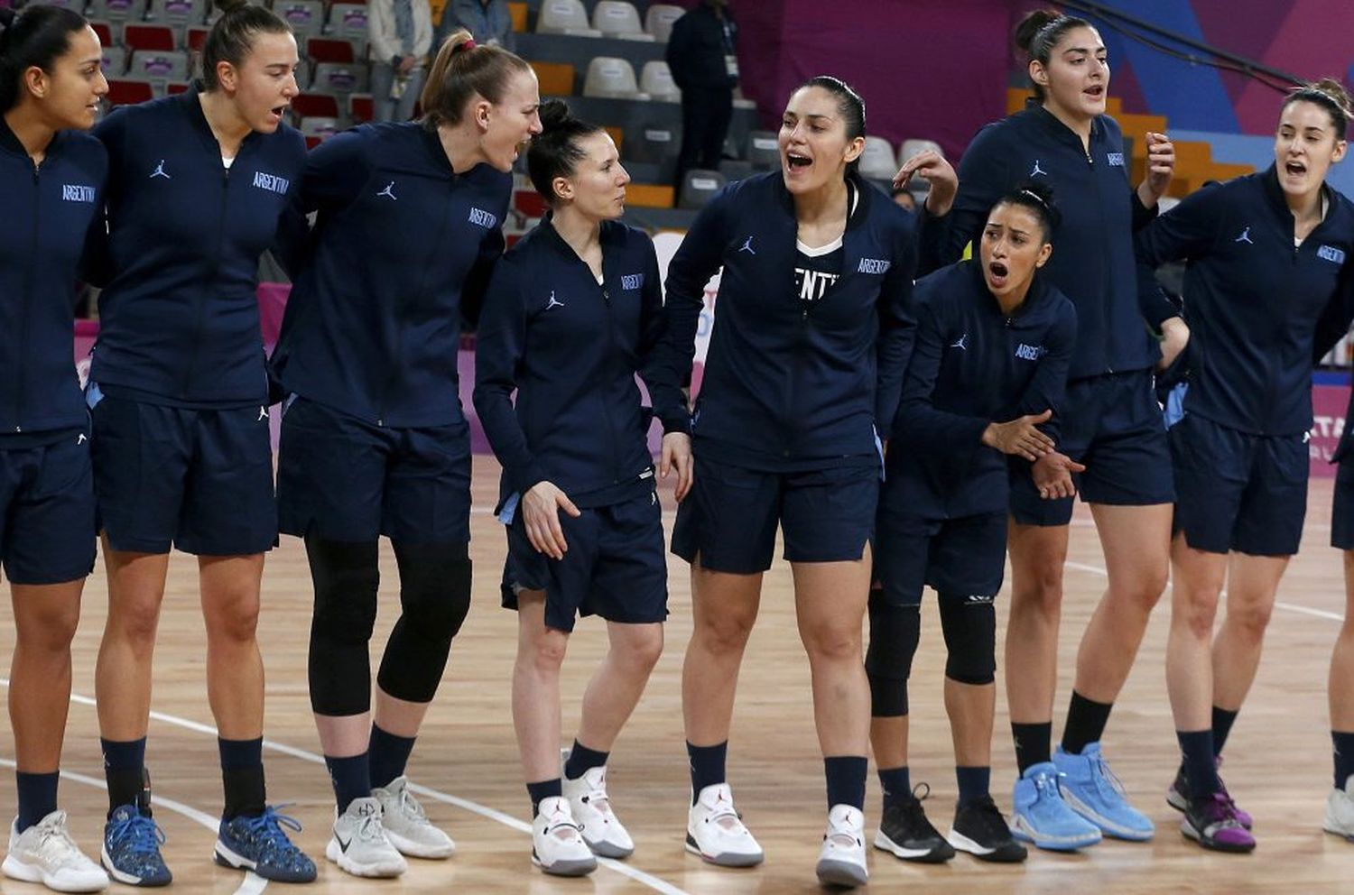 El básquet femenino quedó  eliminado por las camisetas