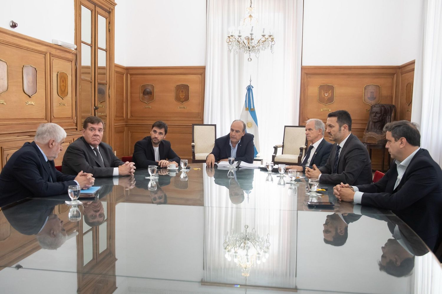 Pesca: el Gobierno aclarará en la ley "ómnibus" los puntos que generaban dudas sobre la soberanía de las 200 millas