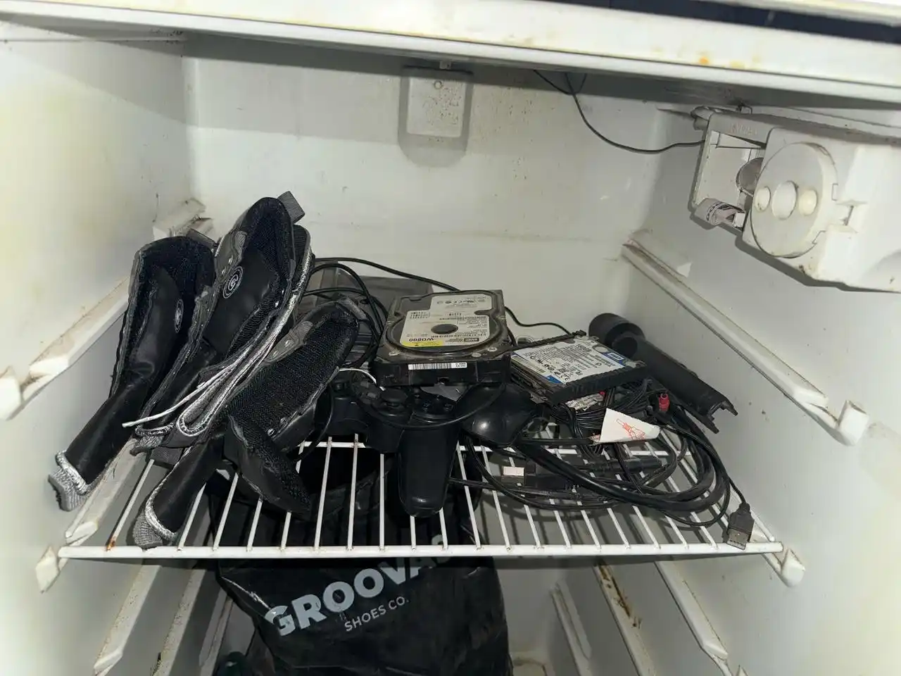 Parte de los dispositivos que fueron hallados en los procedimientos.