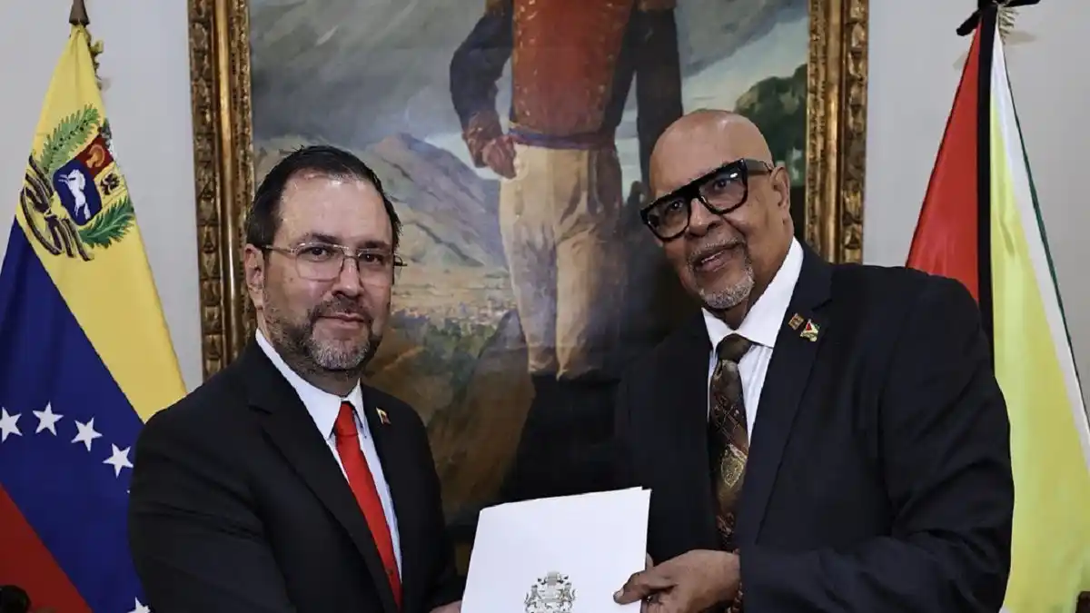 ¿SE SUAVIZARÁ LA TENSIÓN? Ya está en Venezuela el nuevo embajador de Guyana