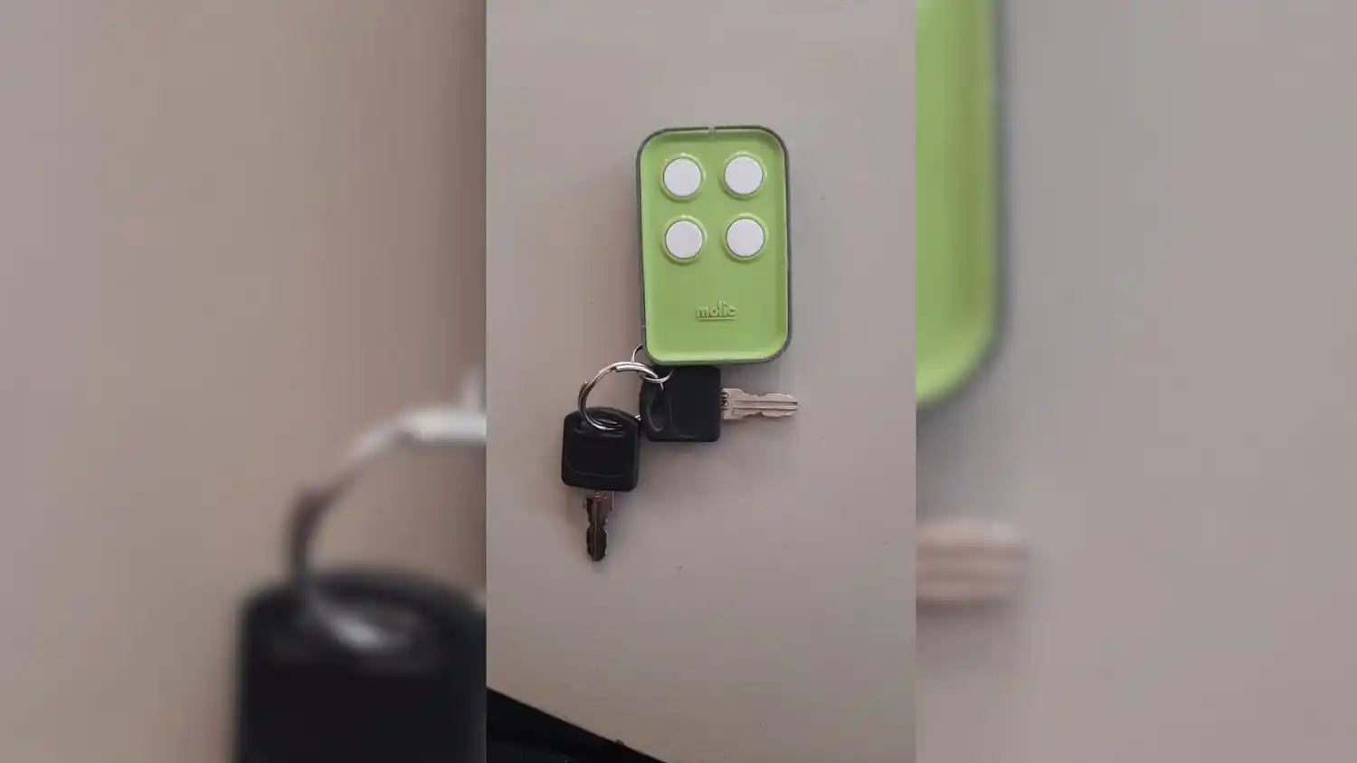 Llaves y control encontrados en Sargento Selada 480