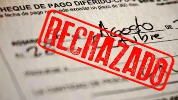 Se triplicaron los cheques rechazados por falta de fondos en un año