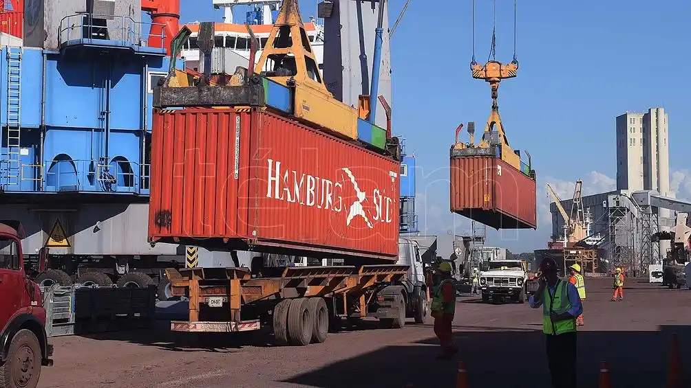 Massa anunció un dólar diferencial para todo el sector exportador