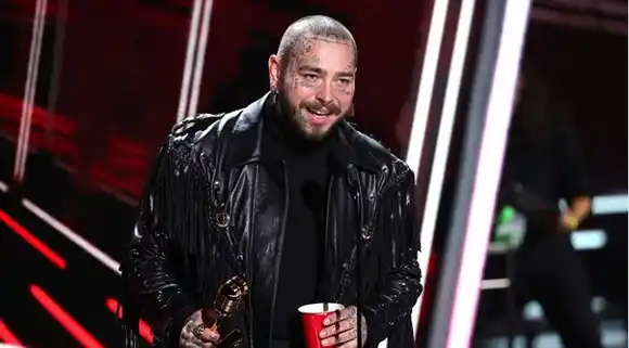 Post Malone hace historia en los Billboard y John Legend los enternece