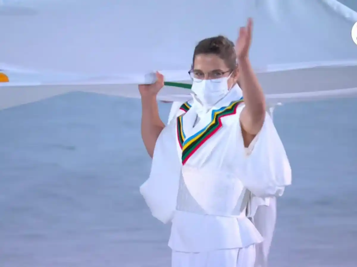 Pareto fue portadora de la bandera olímpica  