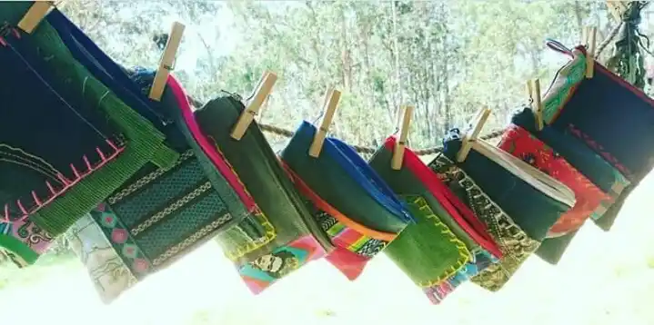 Emprendedoras de la ciudad realizan una feria navideña agroecológica 