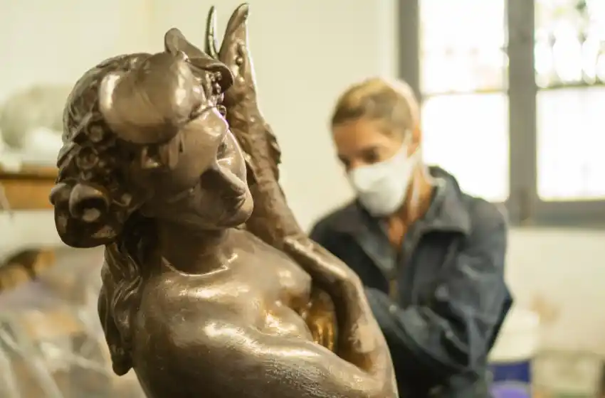 Recuperaron otras 35 piezas escultóricas en la estancia donde se encontró “Sirena”