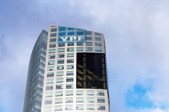 Beneficiarios del fallo por YPF aclararon que no buscan quedarse con las acciones de la petrolera