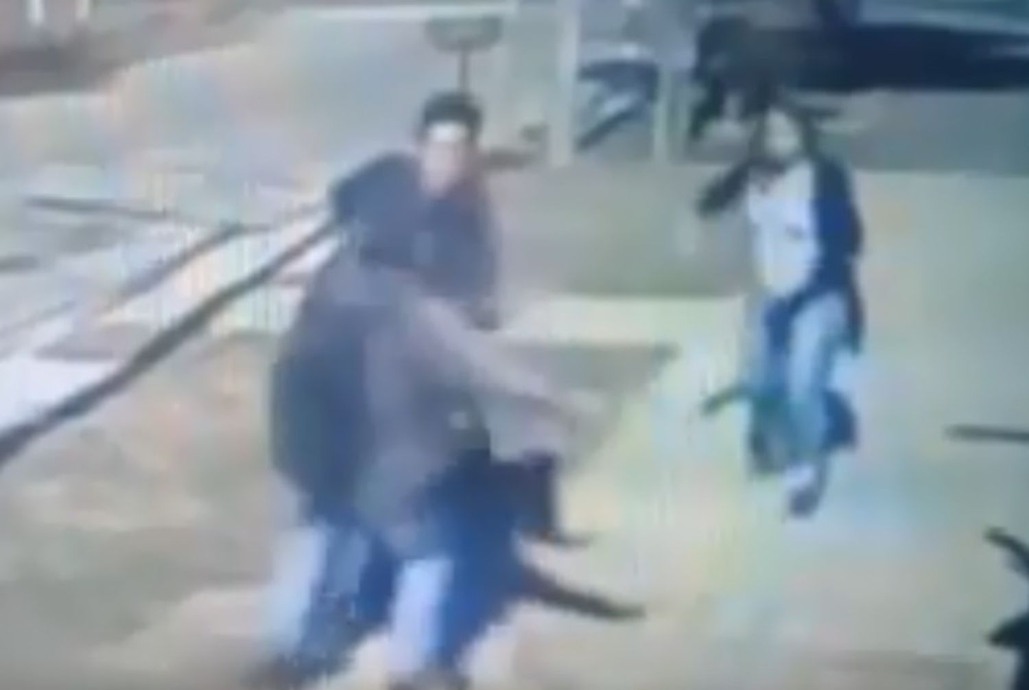 Video: asesinaron a un joven de 20 años para robarle un morral