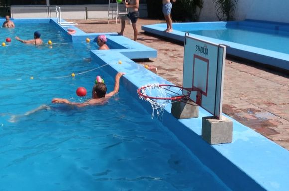 Empezó el verano y el Servicio Meteorológico Nacional advirtió que será "más caluroso"