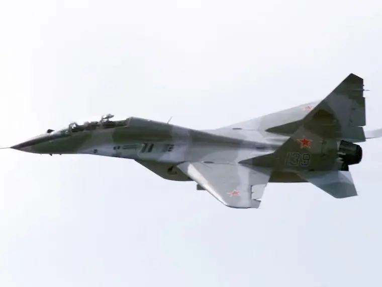 Pese a violaciones del espacio aéreo cometidas por aviones y drones rusos, el Kremlin acusa a Occidente