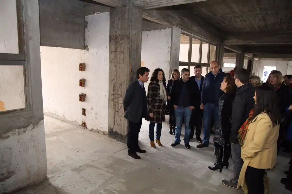 Quilmes: Martiniano Molina y Sánchez Zinny inauguraron obras en la Secundaria Número 28