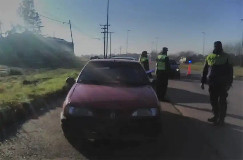 Una "tuca", detenidos y actas en un control a la altura de Batán