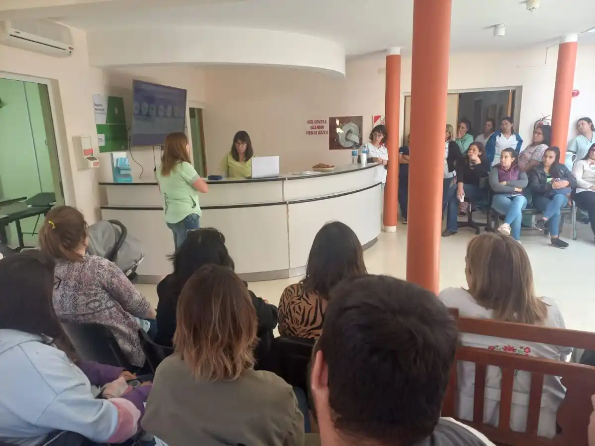 Charla. Se desarrolló en el área de maternidad del hospital