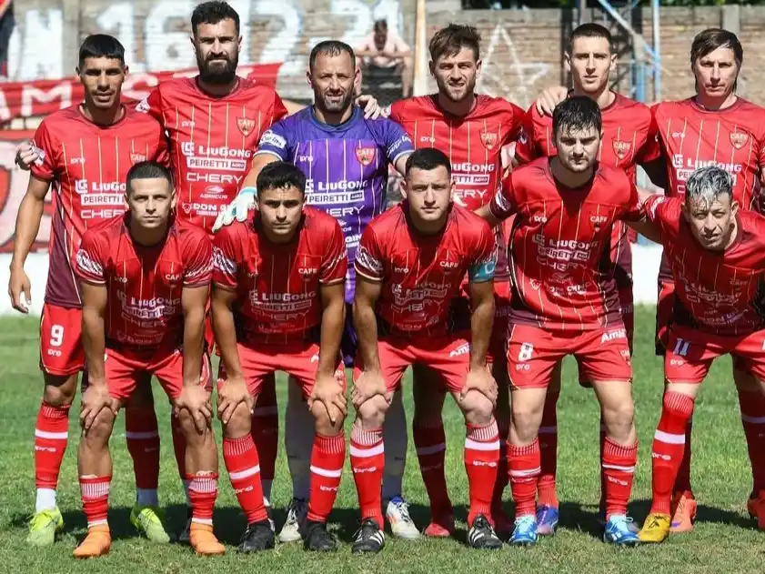 El Bicho Colorado venció 3 a 1 de visitante a Juventud y es líder en soledad.Foto:CAFE