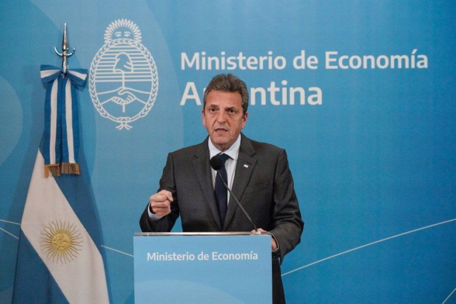 Massa ultima detalles de los anuncios económicos que buscarán paliar los efectos de la devaluación