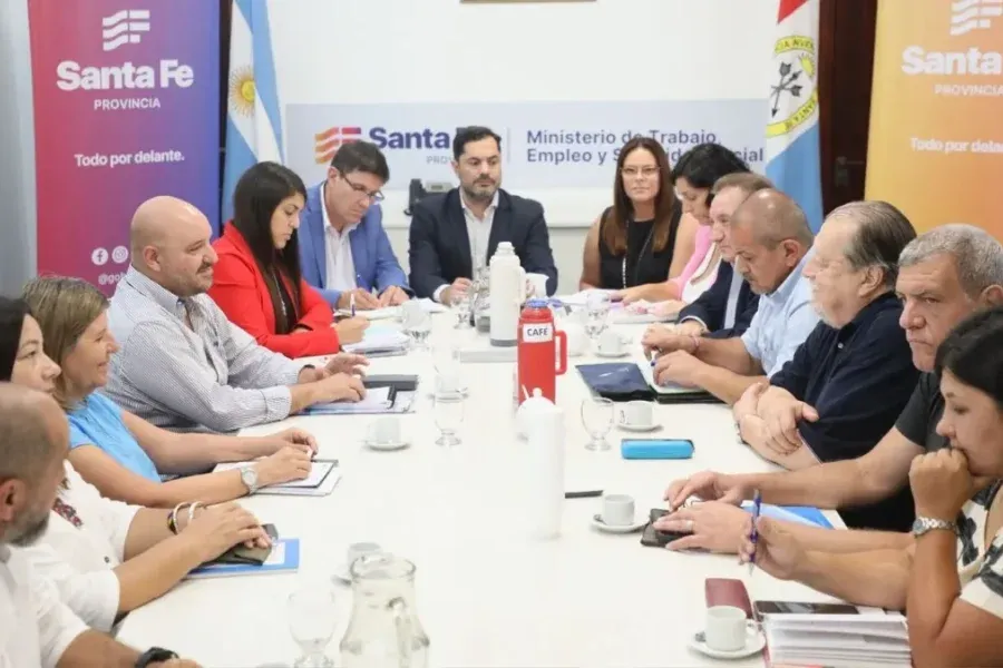 Se reúne este viernes la paritaria docente en Santa Fe y el lunes será el turno de estatales