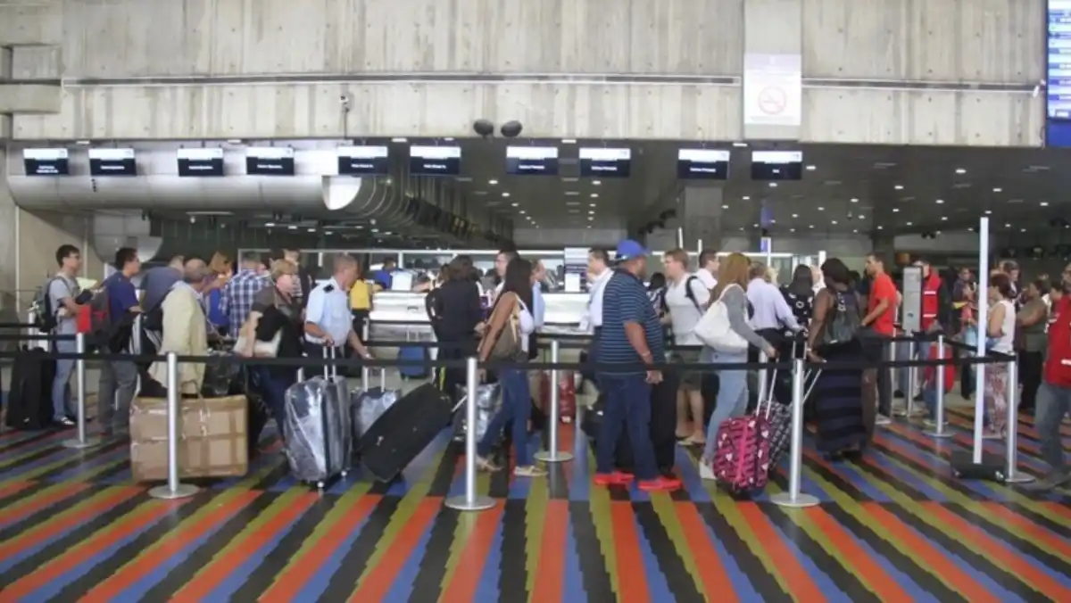 ¡SE ACABÓ EL SUEÑO AMERICANO! El norte es una quimera: venezolanos ahora van a por España