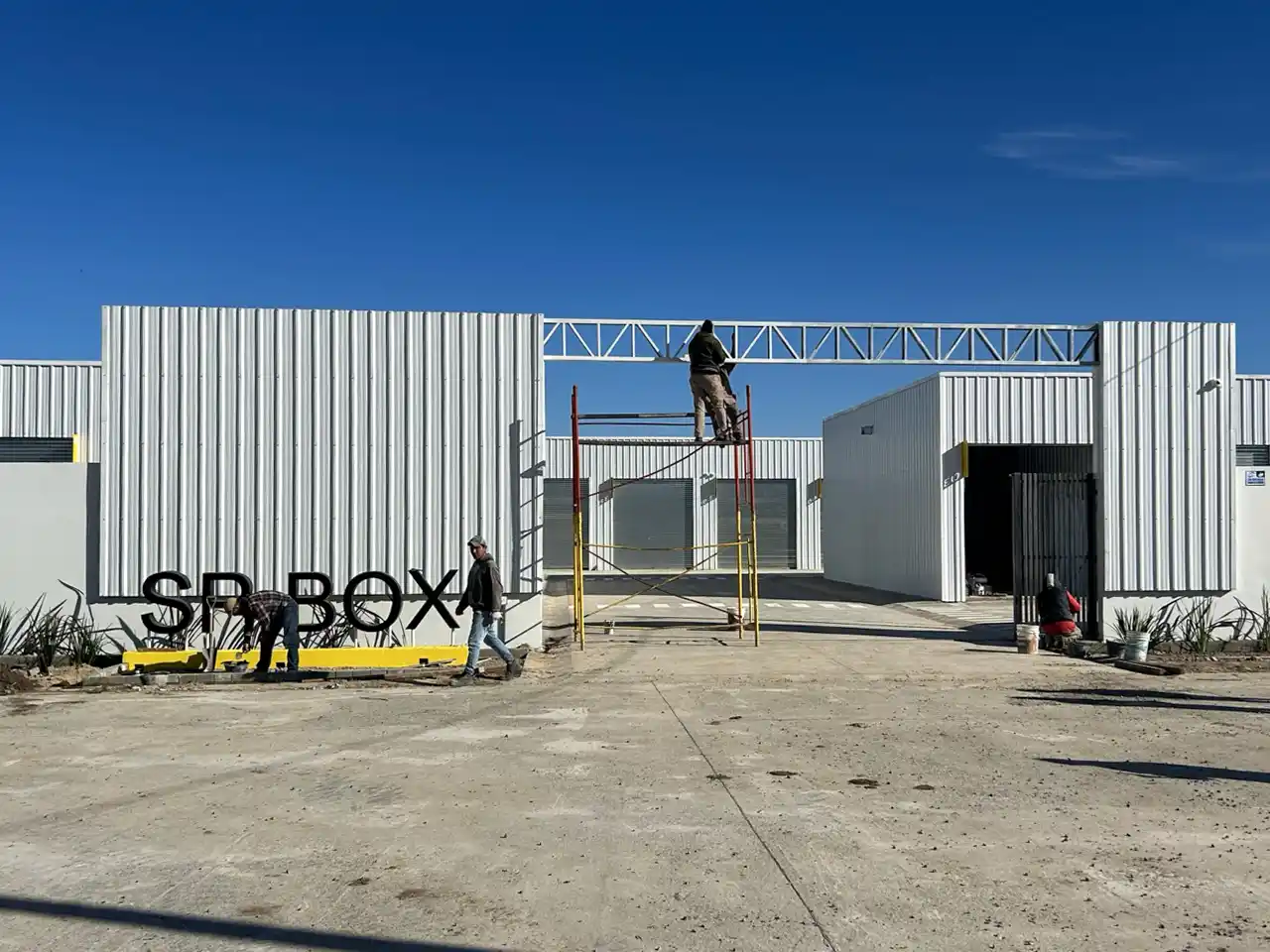 SP Box de ABAV Ingeniería y Construcción en el Parque Industrial.