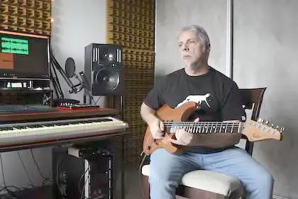 Ricardo Verdirame. El guitarrista acompañó a Fito Páez en varias canciones