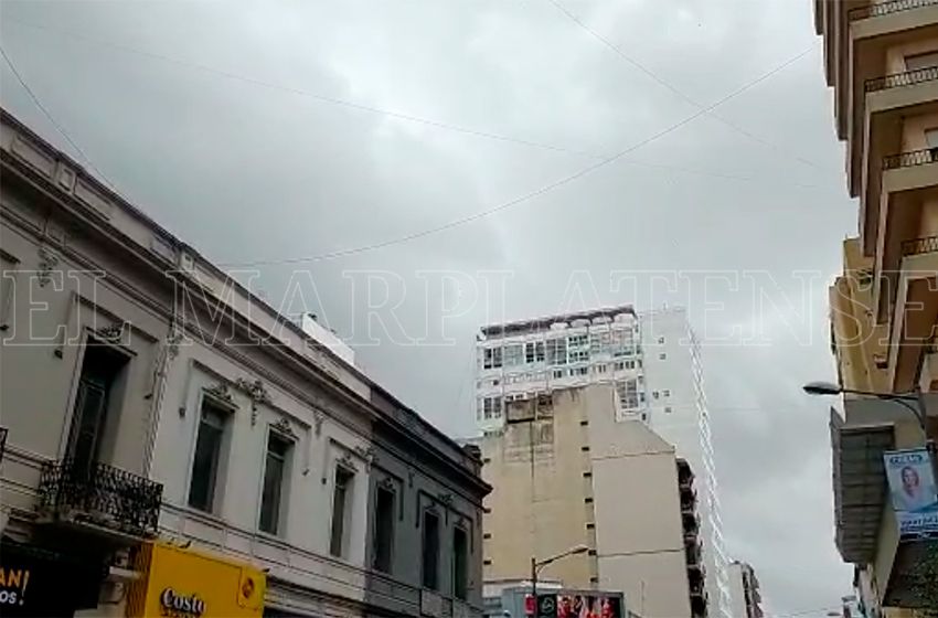 Recomiendan no salir a la calle y sujetar objetos que puedan volarse con el viento.
