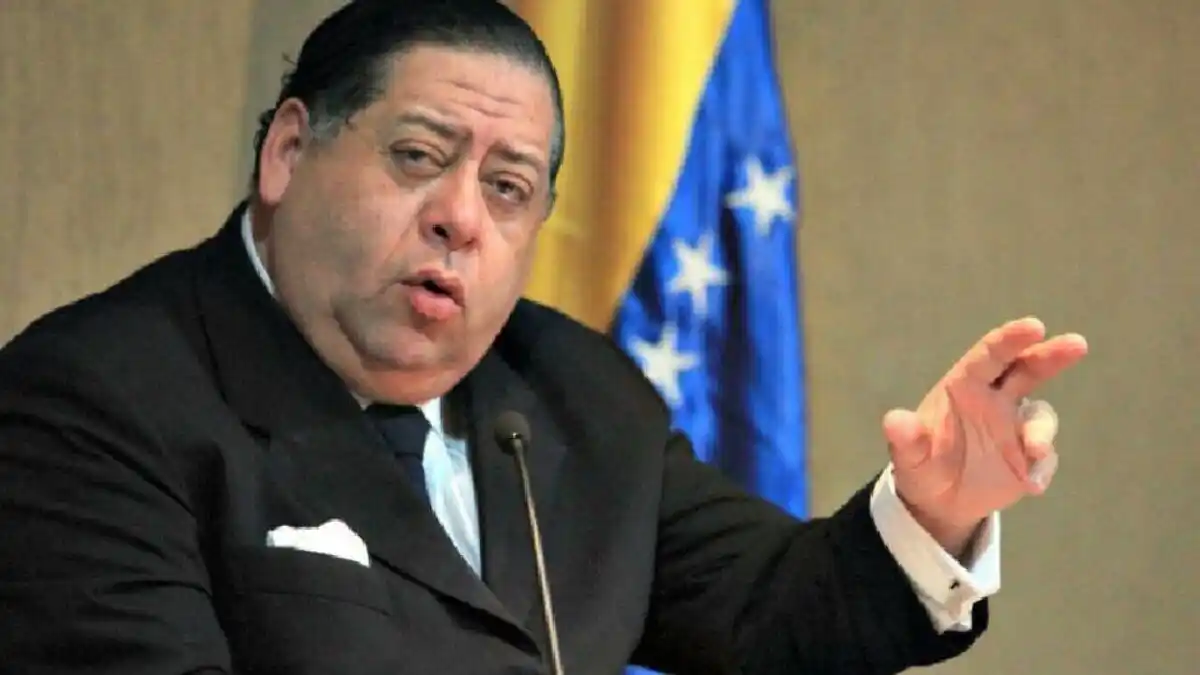 INHABILITAR a todos los que pidieron sanciones contra Venezuela: esto le «sugiriÃ³» Hermann EscarrÃ¡ al CNE