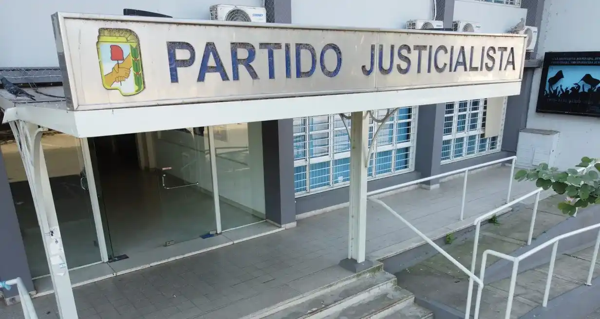 El Partido Justicialista de Santa Fe dispuso votar en contra de la reforma de la Constitución, que se aprobó con legisladores del sector de Omar Perotti. Crédito: Luis Cetraro