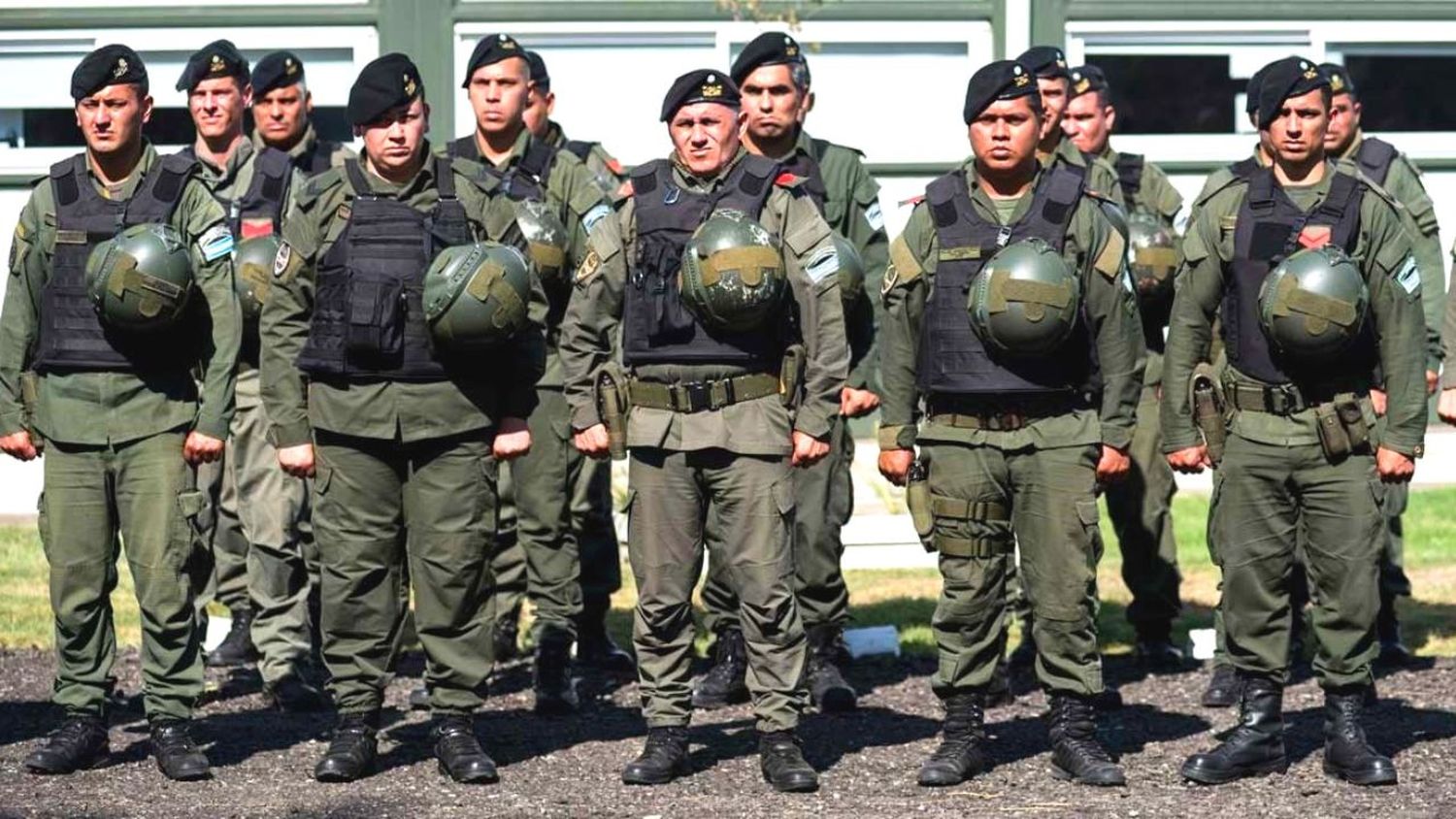 Alberto Fernández anunció el refuerzo de federales y la llegada del Ejército a Rosario