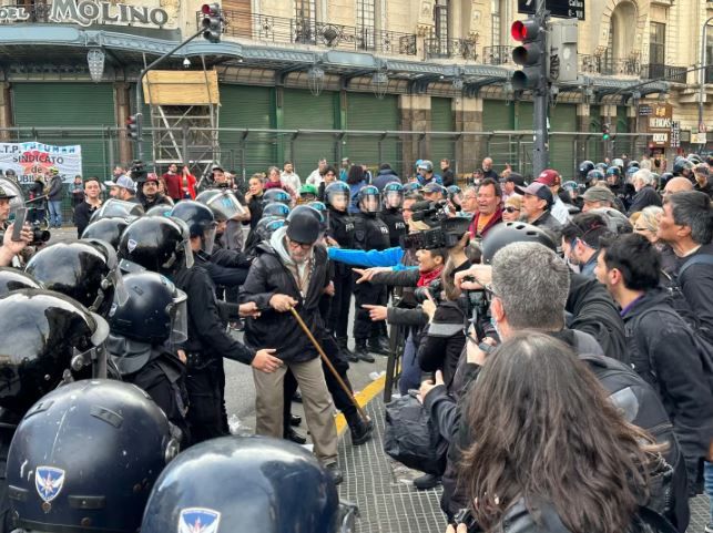 represion jubilados - 3
