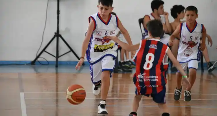 18 clubes y Rosco en el Encuentro Nacional de Mini en Náutico