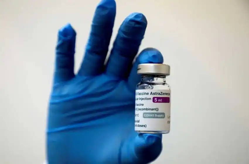 El Gobierno anuncia la llegada de 4 millones de dosis de Astrazeneca en mayo