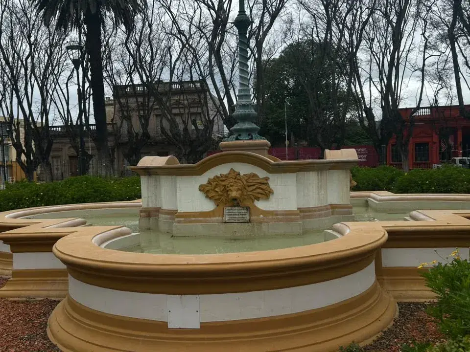 La fuente funciona nuevamente.