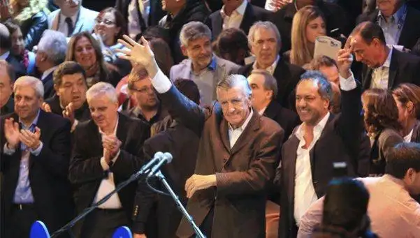 Gioja y Scioli asumieron al frente del PJ y le pegaron a Macri