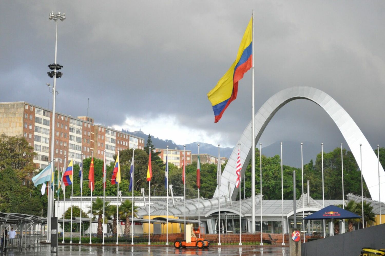 Asesinan a venezolano y un portugués cuando salían de Corferias en Bogotá