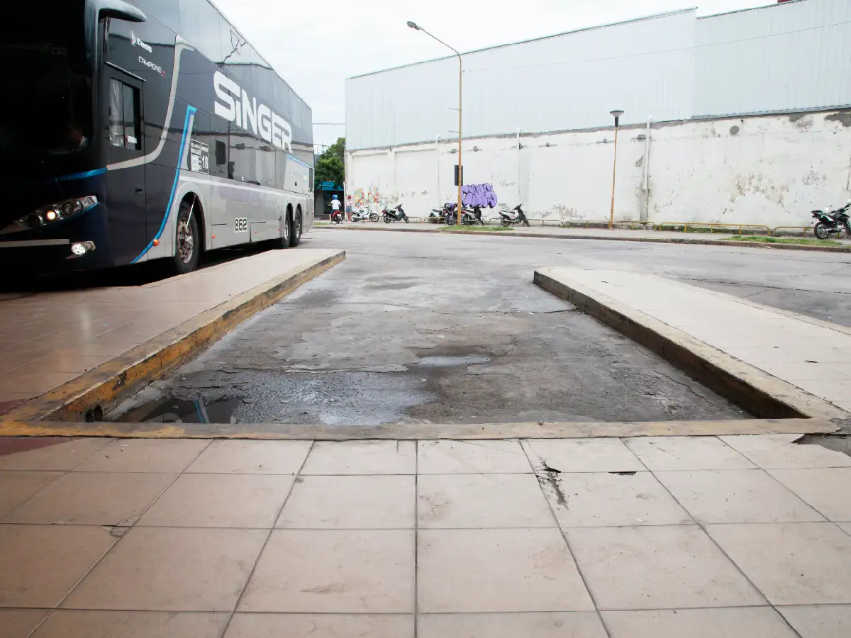 Levantan paro en algunas empresas de transporte interurbano
